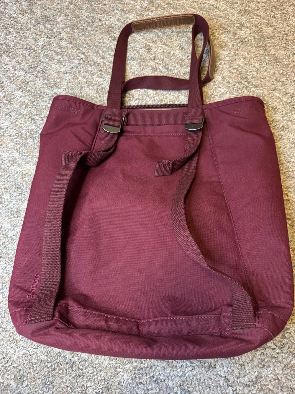 Fjällräven totepack no. 1 in burgundy